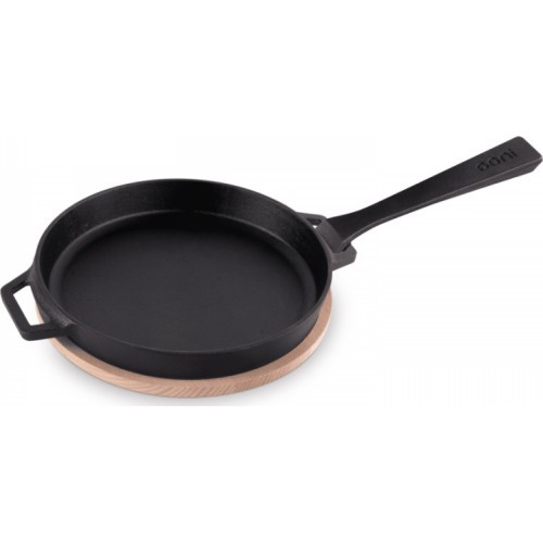 Cast iron frying pan with removable handle Ooni
