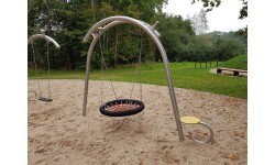 Single Swing Inter-Play Birdo