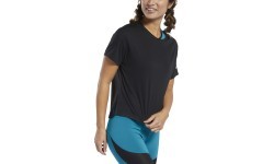 Reebok Wor Comm Poly Tee women's T-shirt black FQ0401