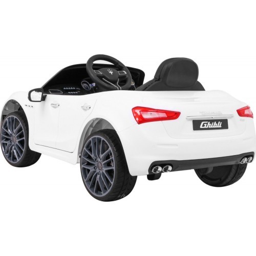 Maserati Ghibli Vehicle White