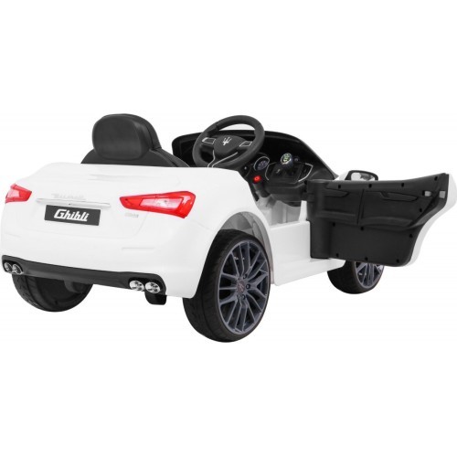 Maserati Ghibli Vehicle White