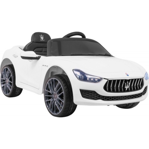 Электромобиль Maserati Ghibli, белый