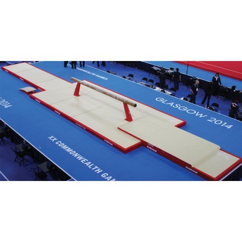 Nusileidimo čiužinių komplektas varžybų gimnastikos rąstui – 52 m²