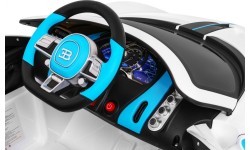Электромобиль Bugatti Divo, белый