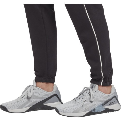 Спортивный костюм женский Reebok Piping Pack черный HB2338