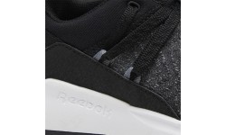 Женские кроссовки Reebok Ever Road DM Black EF3116