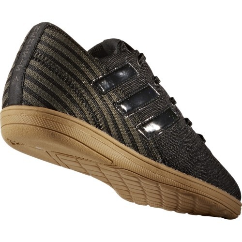 Детские футбольные бутсы Adidas Nemeziz 17.4 In J S черные CG3389