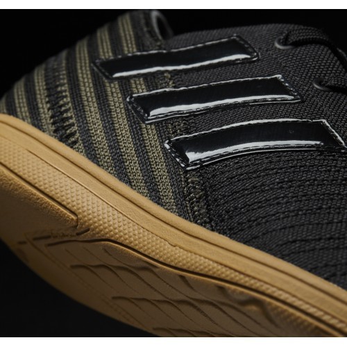 Детские футбольные бутсы Adidas Nemeziz 17.4 In J S черные CG3389