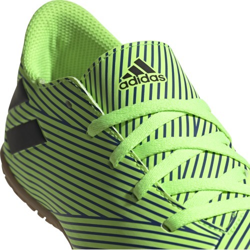 Футбольная обувь для подростков Adidas Nemeziz 19.4 In J Green FV4012