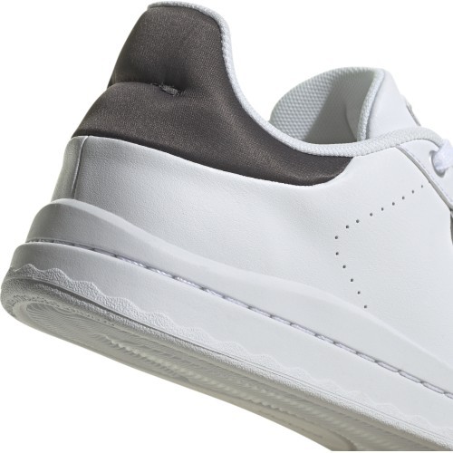 Женская обувь Adidas Court Silk White GY9258