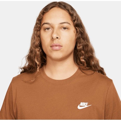 Мужская футболка Nike NSW Club Tee коричневая AR4997 281