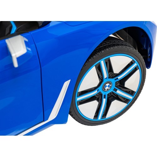 Электромобиль BMW I4 синий