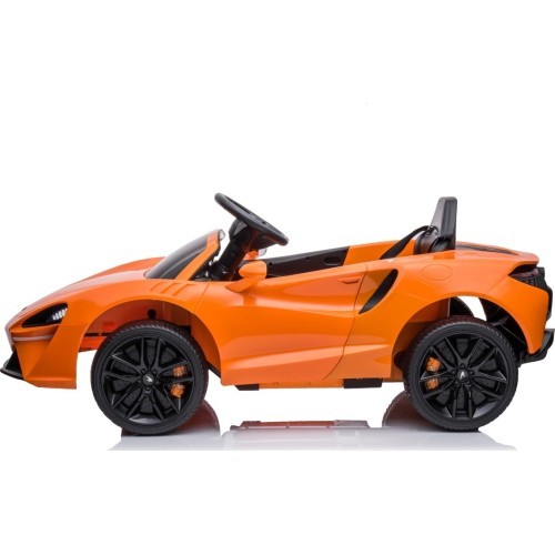 McLaren Artura elektromobilis, oranžinis