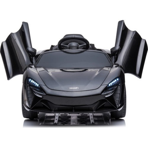 Elektromobilis McLaren Artura, juodas