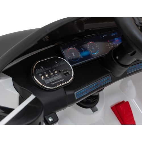 Mercedes Benz AMG EQA vaikiškas elektromobilis, baltas