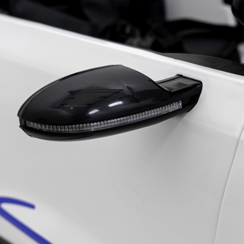 Mercedes Benz AMG EQA vaikiškas elektromobilis, baltas