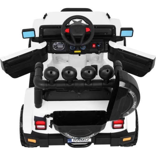 Full Time off-road vehicle 4WD White