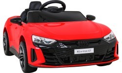 Elektromobilis Audi RS E-Tron GT, raudonas
