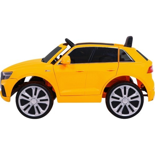 Vehicle Audi Q8 LIFT Yellow