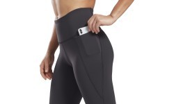 Женские легинсы Reebok TS Lux Highrise Tight Black GI6488