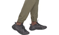 Спортивный костюм мужской Reebok TS Tracksuit, зелёный HA9052