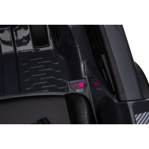 Elektromobilis Audi RSQ E-TRON, pilkas
