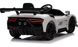 Электромобиль Maserati MC20 GT2, белый