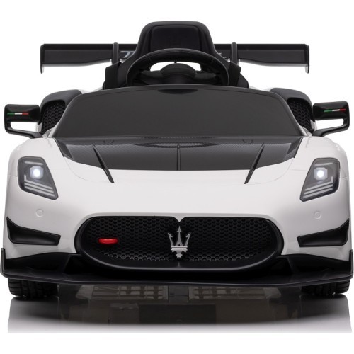 Maserati MC20 GT2 vehicle White