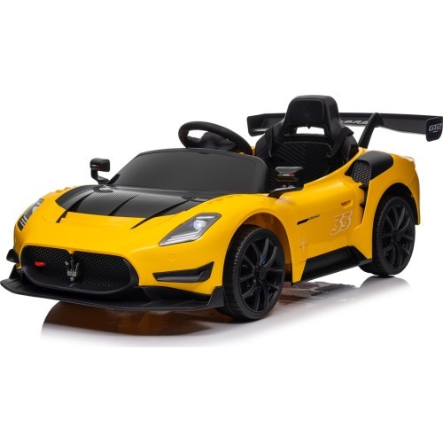 Автомобиль Maserati MC20 GT2 желтый