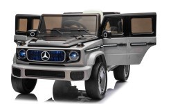 Электромобиль Mercedes Benz EQG, серебристый