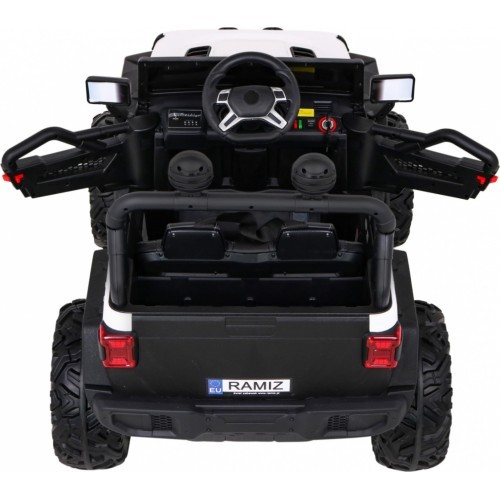 Elektromobilis Master Of Terrain, baltas
