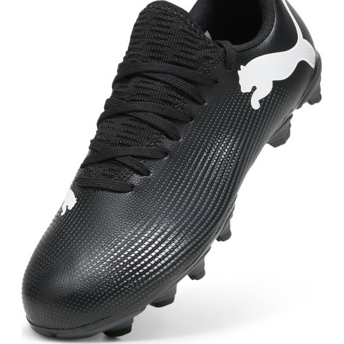 Puma Future 7 Play FG/AG Jr football shoes for juniors, black 107734 02