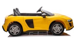 Audi Spyder R8 LIFT vehicle Yellow