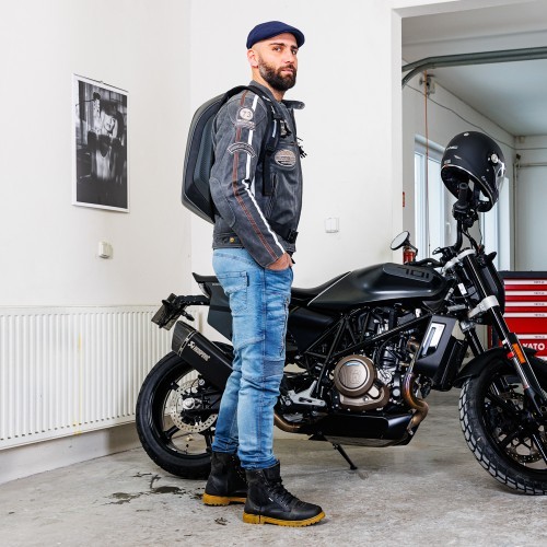 Motociklininko kuprinė kietu korpusu W-TEC Shellter