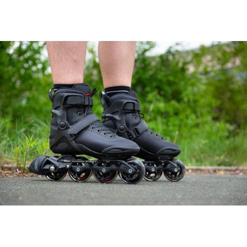 Riedučiai Powerslide Phuzion Radon Black 80 Trinity