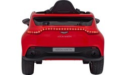 Электромобиль Aston Martin DBX, красный