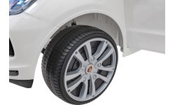 Porsche Cayenne S vehicle Painting White
