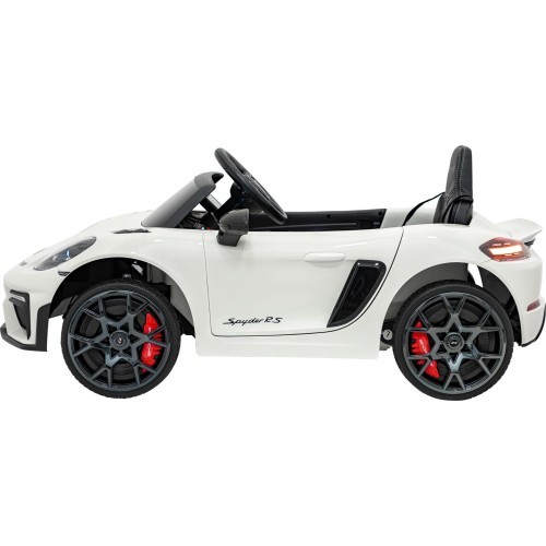 Porsche Spyder RS 718  vehicle White