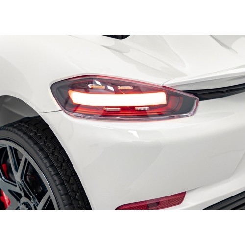 Электромобиль Porsche Spyder RS 718, белый