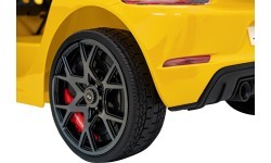 Электромобиль Porsche Spyder RS 718, жёлтый MP4