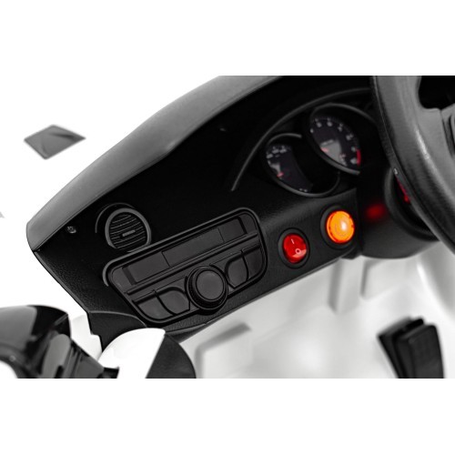 Elektromobilis Porsche Spyder RS 718, baltas, MP4