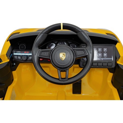 Porsche Spyder RS 718  vehicle Painting Yellow