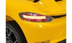 Электромобиль Porsche Spyder RS 718, жёлтый