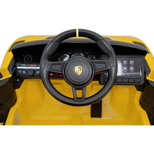 Porsche Spyder RS 718  vehicle Yellow