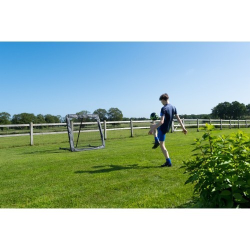 Futbolo atmušimo sienelė EXIT Kickback Rebounder XL