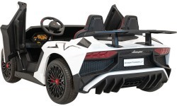 Vehicle Lamborghini Aventador SV White