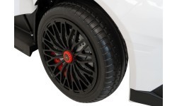 Elektromobilis Lamborghini Aventador SV, baltas