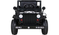Retro karinis automobilis, juodas