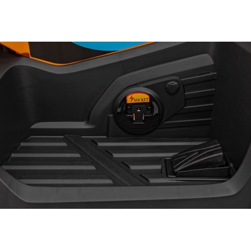Keturratis Mclaren Racing MCL 35, oranžinis
