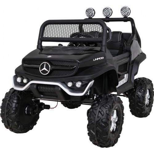 Vehicle Mercedes BENZ UNIMOG Black